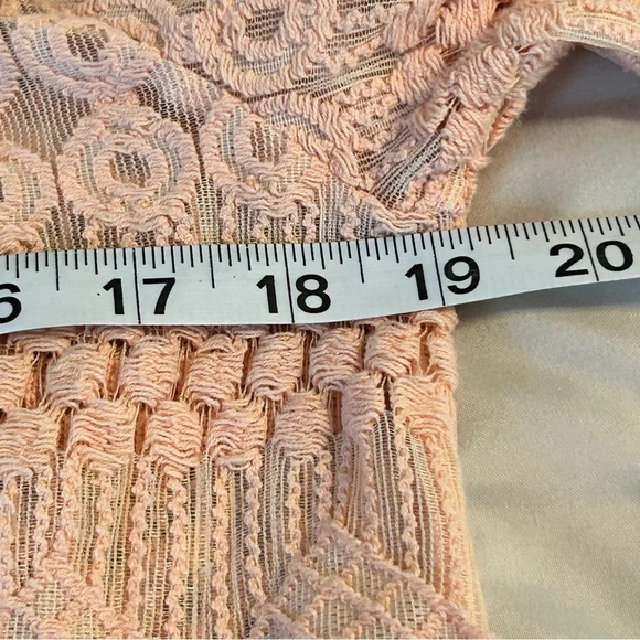 Lucky Brand Womens M Blush Pink Crochet 3/4 Sleeves Boho Top Sheer Square Neck - Picture 9 of 10